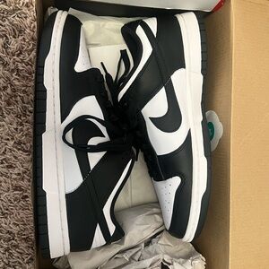 Nike Dunk Low Retro Pandas